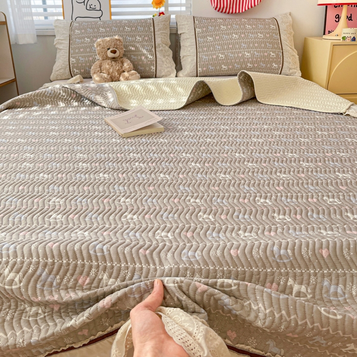 91家纺网 家纺一手货源 找家纺 岚吉家纺 2026年新款A类法式全棉花边床盖三件套四件套 恋歌