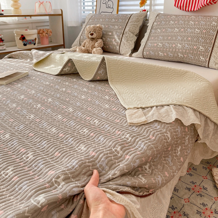 91家纺网 家纺一手货源 找家纺 岚吉家纺 2026年新款A类法式全棉花边床盖三件套四件套 恋歌