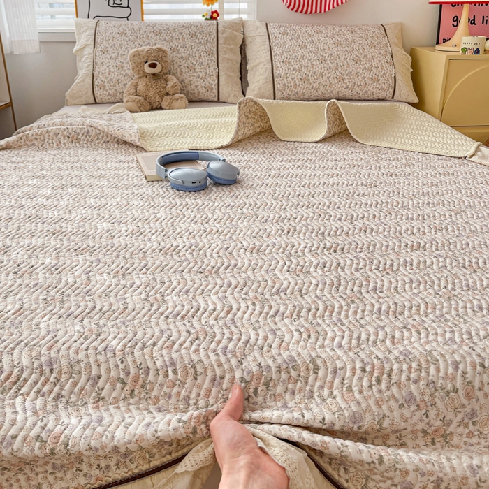 91家纺网 家纺一手货源 找家纺 岚吉家纺 2026年新款A类法式全棉花边床盖三件套四件套 露华浓-咖