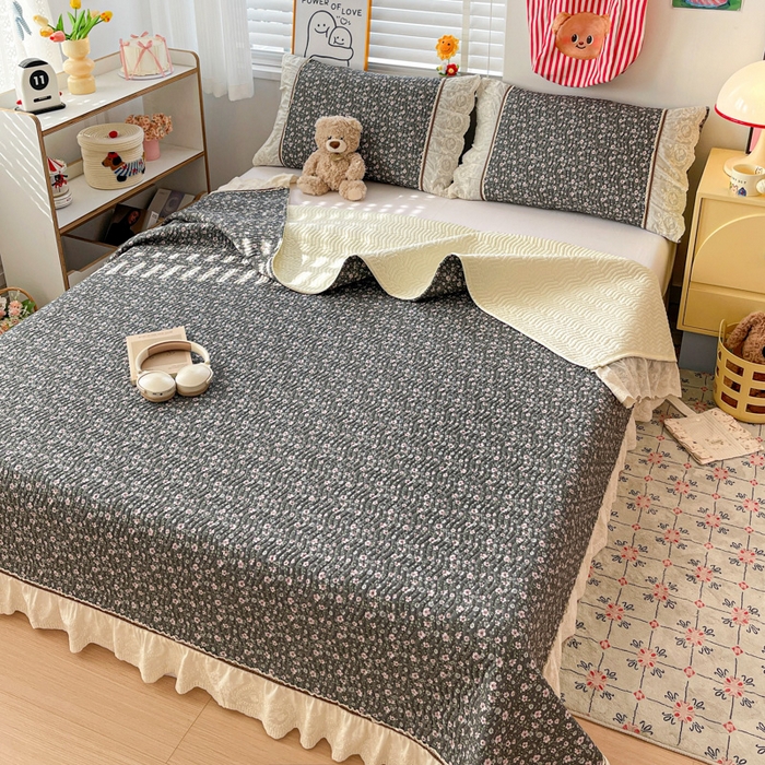 91家纺网 家纺一手货源 找家纺 岚吉家纺 2026年新款A类法式全棉花边床盖三件套四件套 梅溪渡-灰