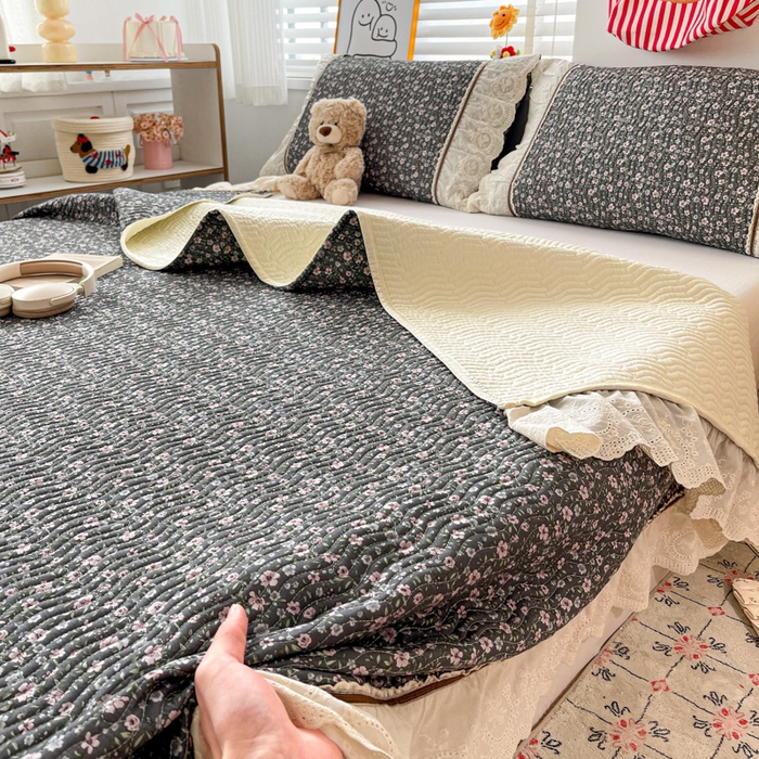 91家纺网 家纺一手货源 找家纺 岚吉家纺 2026年新款A类法式全棉花边床盖三件套四件套 梅溪渡-灰