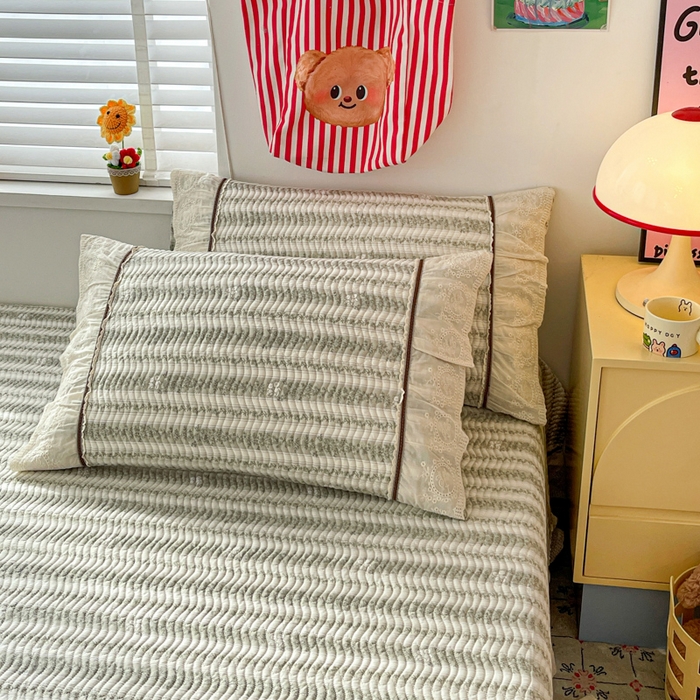 91家纺网 家纺一手货源 找家纺 岚吉家纺 2026年新款A类法式全棉花边床盖三件套四件套 时光