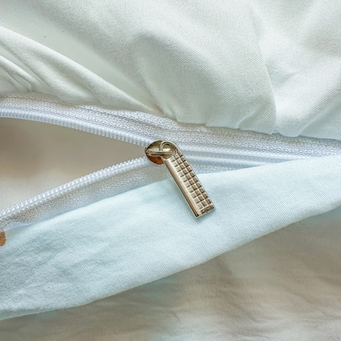 91家纺网 家纺一手货源 找家纺 逸尚阁家纺 2026新款水洗仿棉印花花边四件套-终版 菠萝大象