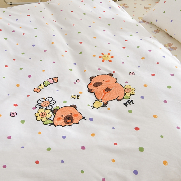 91家纺网 家纺一手货源 找家纺 乐窝家纺仓储 2026新款A类母婴级13370全棉纯棉毛巾绣四件套学生宿舍三件套单床单被套 卡皮巴拉