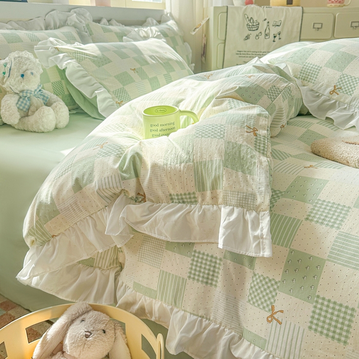 91家纺网 家纺一手货源 找家纺 逸尚阁家纺 2026新款水洗仿棉印花花边四件套-终版 蝴蝶结格圈