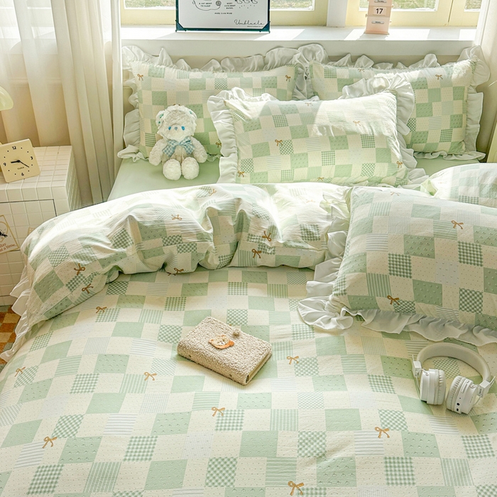 91家纺网 家纺一手货源 找家纺 逸尚阁家纺 2026新款水洗仿棉印花花边四件套-终版 蝴蝶结格圈