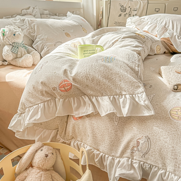 91家纺网 家纺一手货源 找家纺 逸尚阁家纺 2026新款水洗仿棉印花花边四件套-终版 梦幻童话园