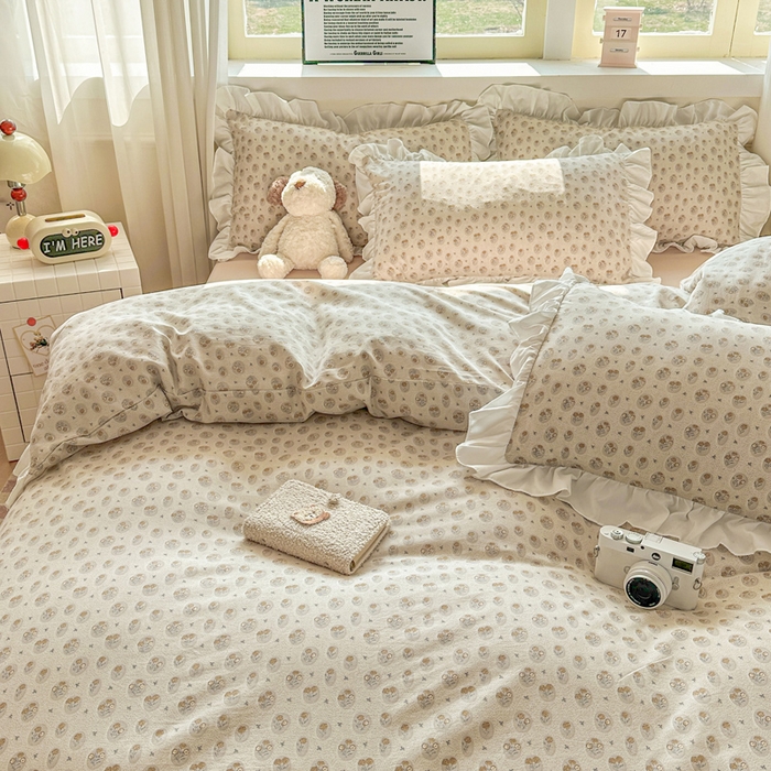 91家纺网 家纺一手货源 找家纺 逸尚阁家纺 2026新款水洗仿棉印花花边四件套-终版 偏爱的花语