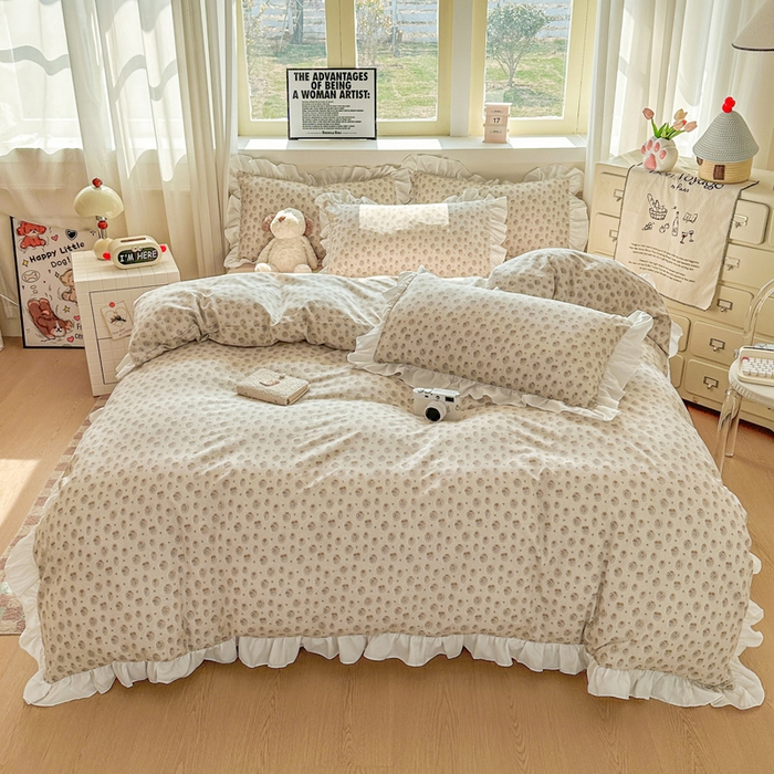 91家纺网 家纺一手货源 找家纺 逸尚阁家纺 2026新款水洗仿棉印花花边四件套-终版 偏爱的花语