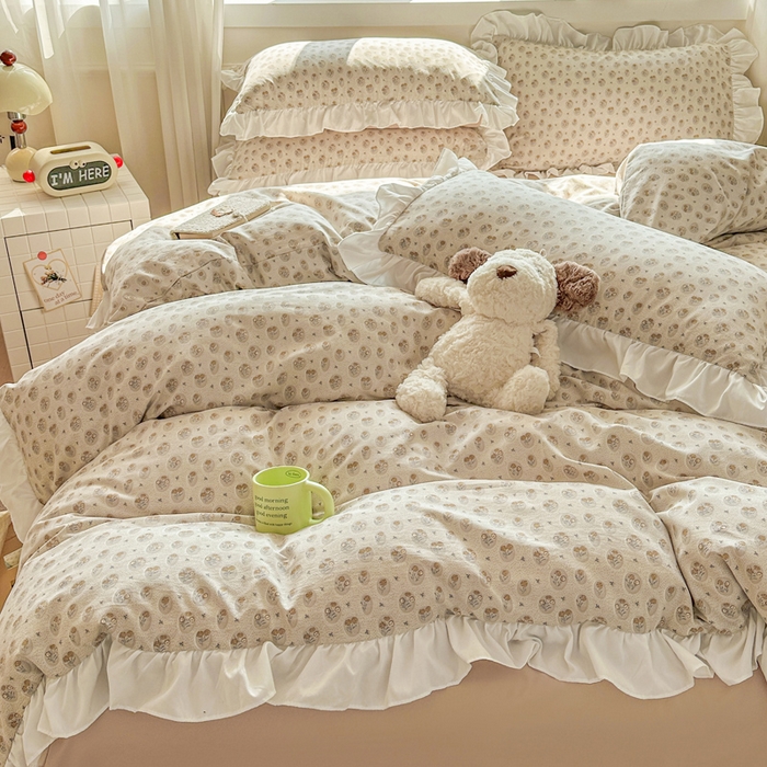 91家纺网 家纺一手货源 找家纺 逸尚阁家纺 2026新款水洗仿棉印花花边四件套-终版 偏爱的花语