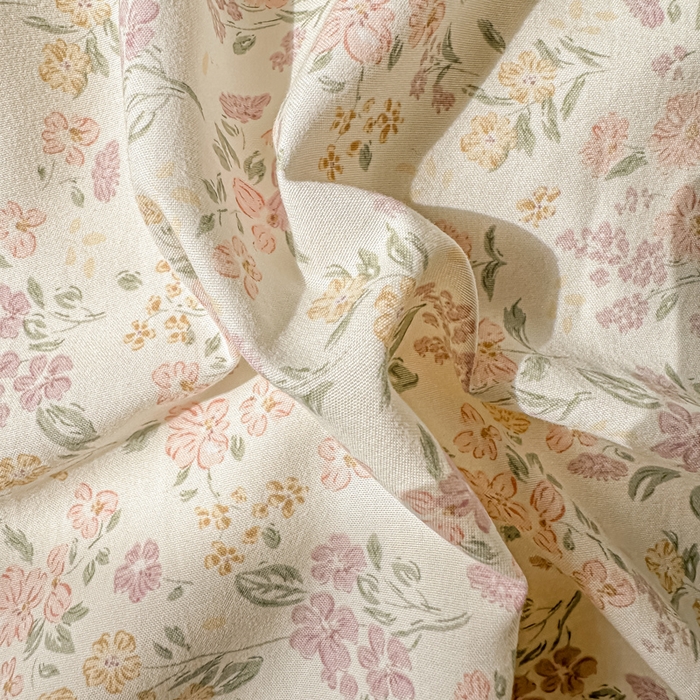 91家纺网 家纺一手货源 找家纺 逸尚阁家纺 2026新款水洗仿棉印花花边四件套-终版 轻轻小细语