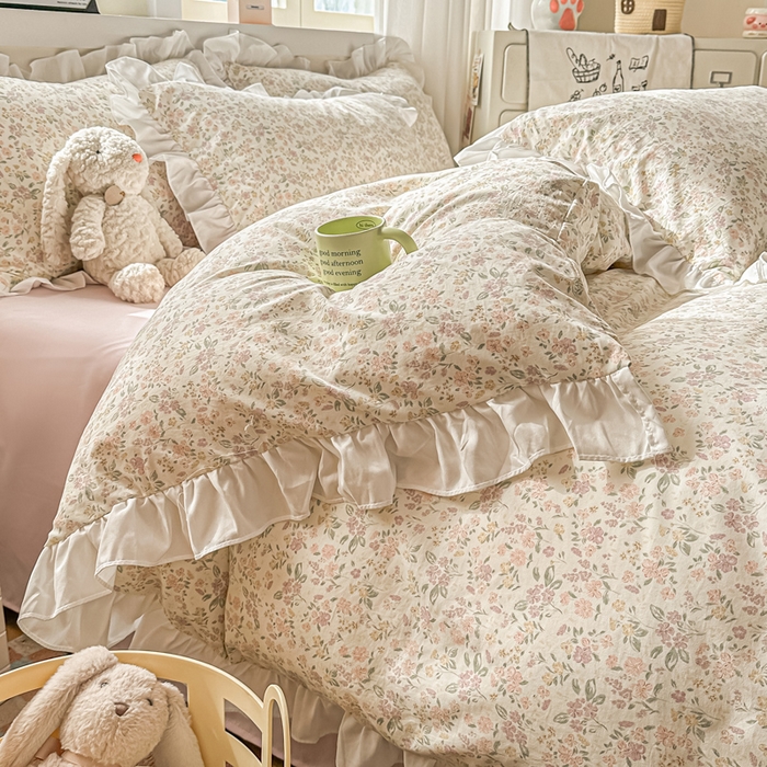 91家纺网 家纺一手货源 找家纺 逸尚阁家纺 2026新款水洗仿棉印花花边四件套-终版 轻轻小细语