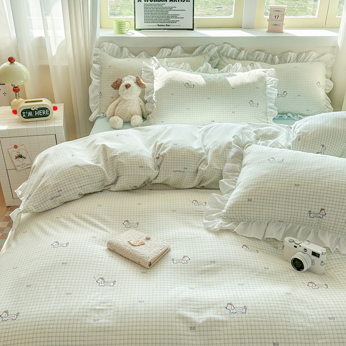 91家纺网 家纺一手货源 找家纺 逸尚阁家纺 2026新款水洗仿棉印花花边四件套-终版 天性狗狗乐园