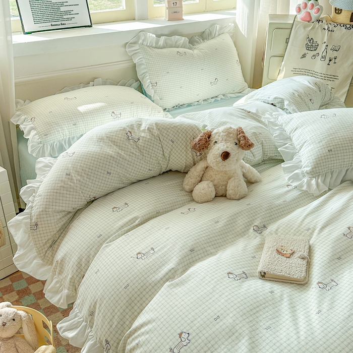 91家纺网 家纺一手货源 找家纺 逸尚阁家纺 2026新款水洗仿棉印花花边四件套-终版 天性狗狗乐园