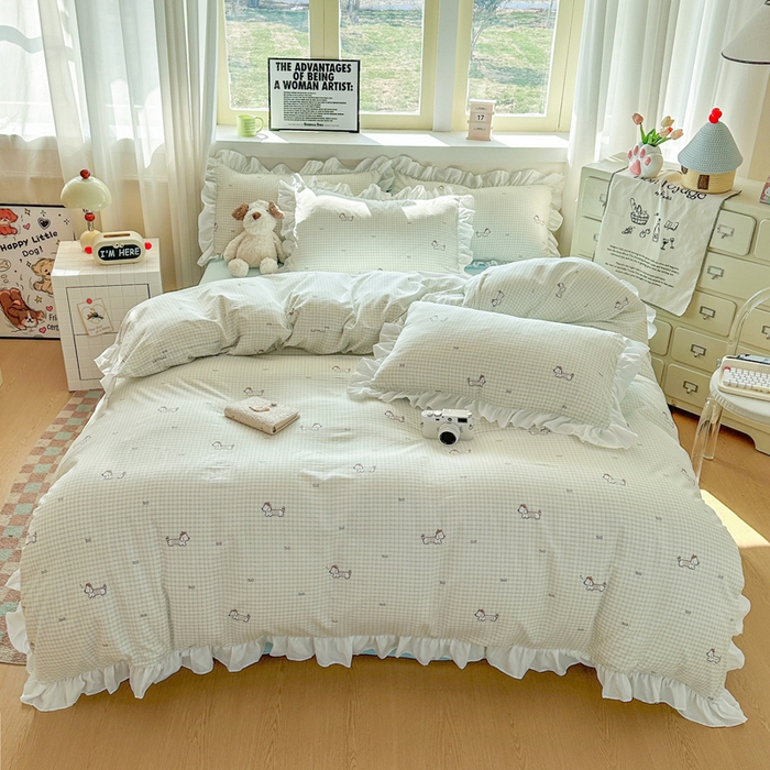 91家纺网 家纺一手货源 找家纺 逸尚阁家纺 2026新款水洗仿棉印花花边四件套-终版 天性狗狗乐园