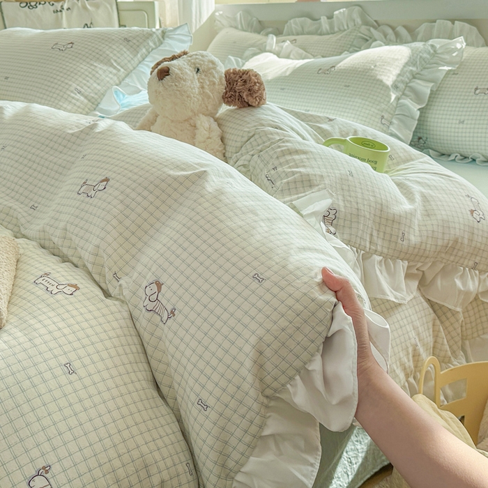 91家纺网 家纺一手货源 找家纺 逸尚阁家纺 2026新款水洗仿棉印花花边四件套-终版 天性狗狗乐园