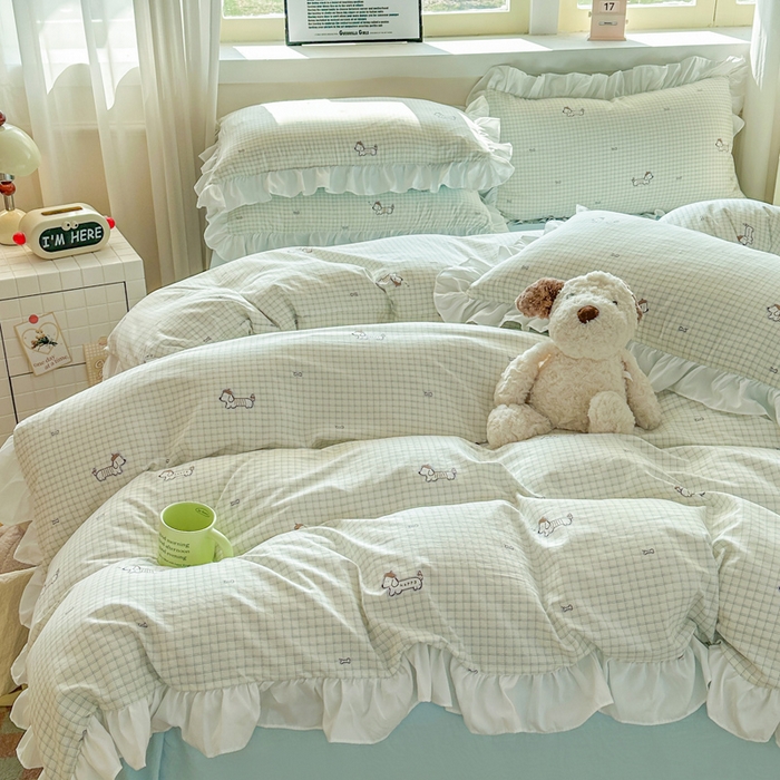 91家纺网 家纺一手货源 找家纺 逸尚阁家纺 2026新款水洗仿棉印花花边四件套-终版 天性狗狗乐园