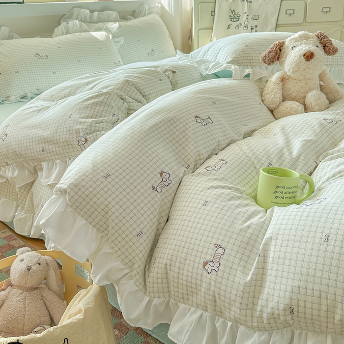 91家纺网 家纺一手货源 找家纺 逸尚阁家纺 2026新款水洗仿棉印花花边四件套-终版 天性狗狗乐园