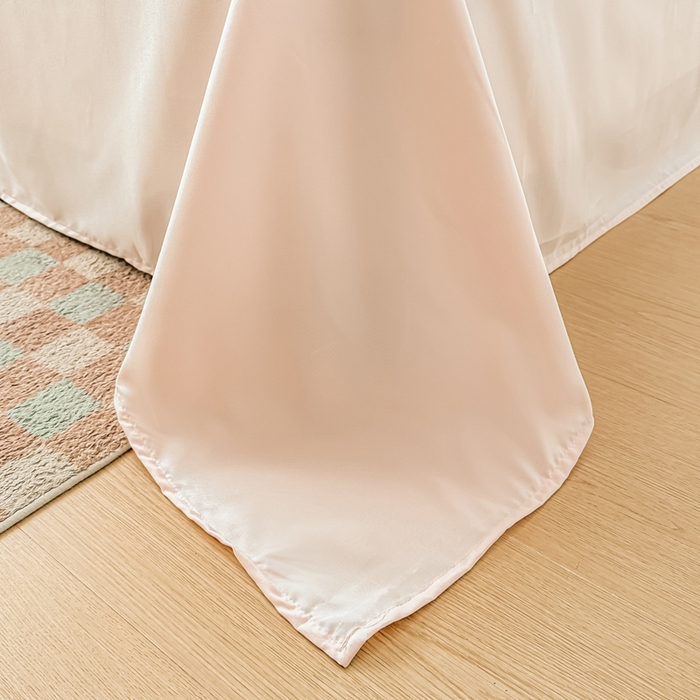 91家纺网 家纺一手货源 找家纺 逸尚阁家纺 2026新款水洗仿棉印花花边四件套-终版 玩偶保卫员