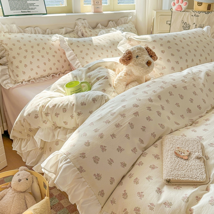 91家纺网 家纺一手货源 找家纺 逸尚阁家纺 2026新款水洗仿棉印花花边四件套-终版 心上的爱恋