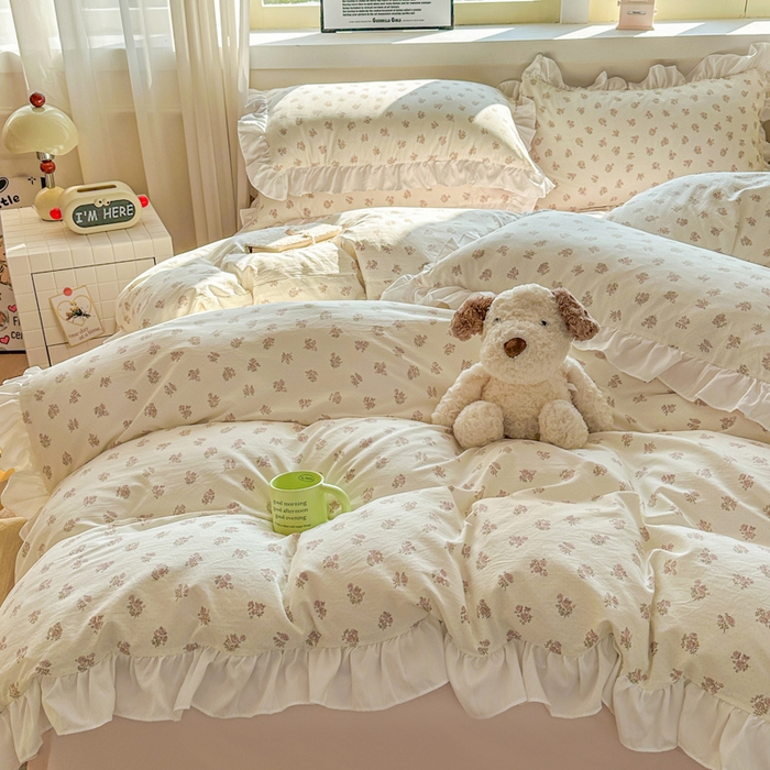 91家纺网 家纺一手货源 找家纺 逸尚阁家纺 2026新款水洗仿棉印花花边四件套-终版 心上的爱恋