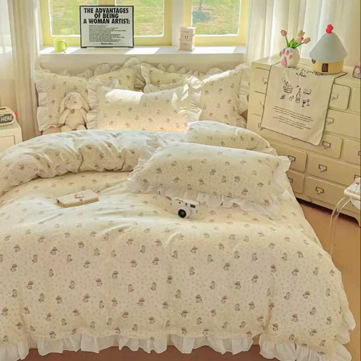 91家纺网 家纺一手货源 找家纺 逸尚阁家纺 2026新款水洗仿棉印花花边四件套-终版 萌萌哒天团