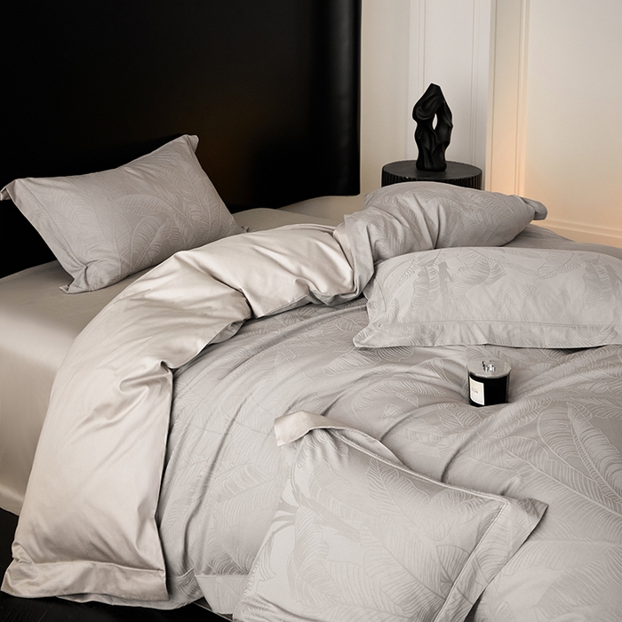 91家纺网 家纺一手货源 找家纺 薏思家纺 2026年新款全棉色织水洗提花 旷野幽兰-灰