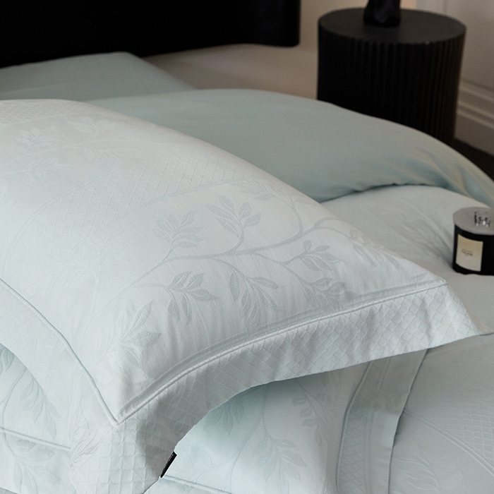 91家纺网 家纺一手货源 找家纺 薏思家纺 2026年新款全棉色织水洗提花 海棠-蔚蓝