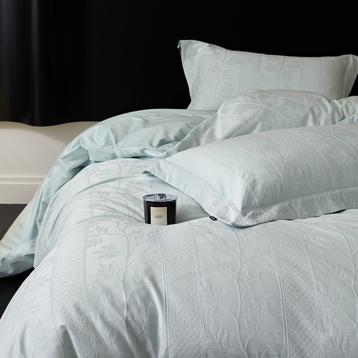 91家纺网 家纺一手货源 找家纺 薏思家纺 2026年新款全棉色织水洗提花 海棠-蔚蓝