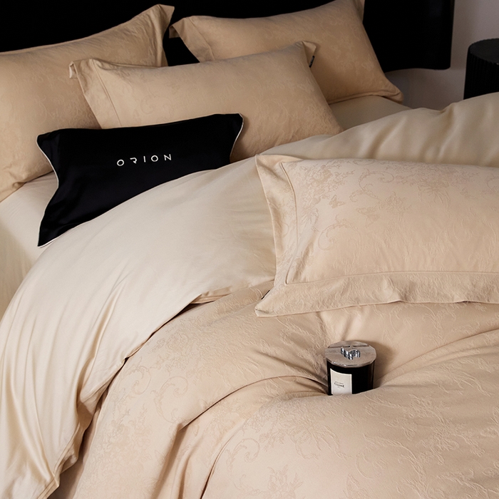 91家纺网 家纺一手货源 找家纺 薏思家纺 2026年新款全棉色织水洗提花 花漾梦境-驼