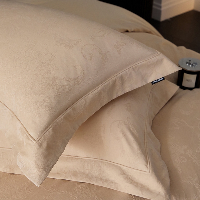 91家纺网 家纺一手货源 找家纺 薏思家纺 2026年新款全棉色织水洗提花 花漾梦境-驼