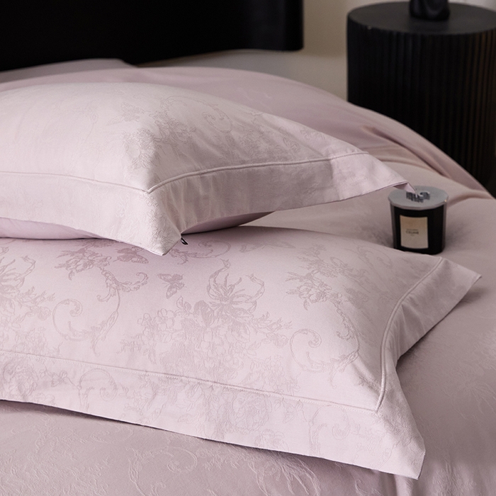 91家纺网 家纺一手货源 找家纺 薏思家纺 2026年新款全棉色织水洗提花 花漾梦境-紫