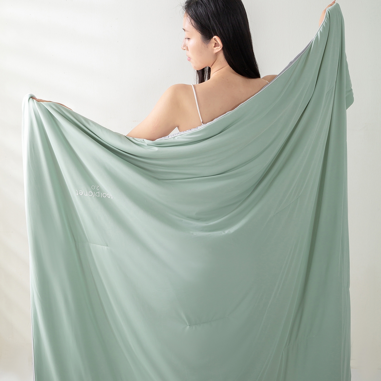 91家纺网 家纺一手货源 找家纺 犇牛仓储供应链 2026新款锦氨凉感夏被被子被芯 水绿