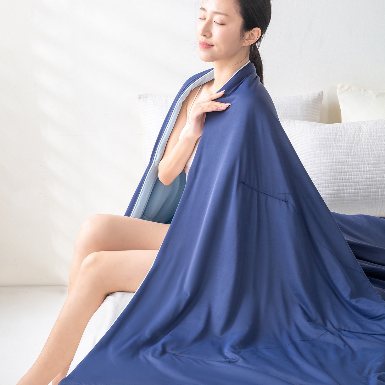 91家纺网 家纺一手货源 找家纺 犇牛仓储供应链 2026新款锦氨凉感夏被被子被芯 深蓝