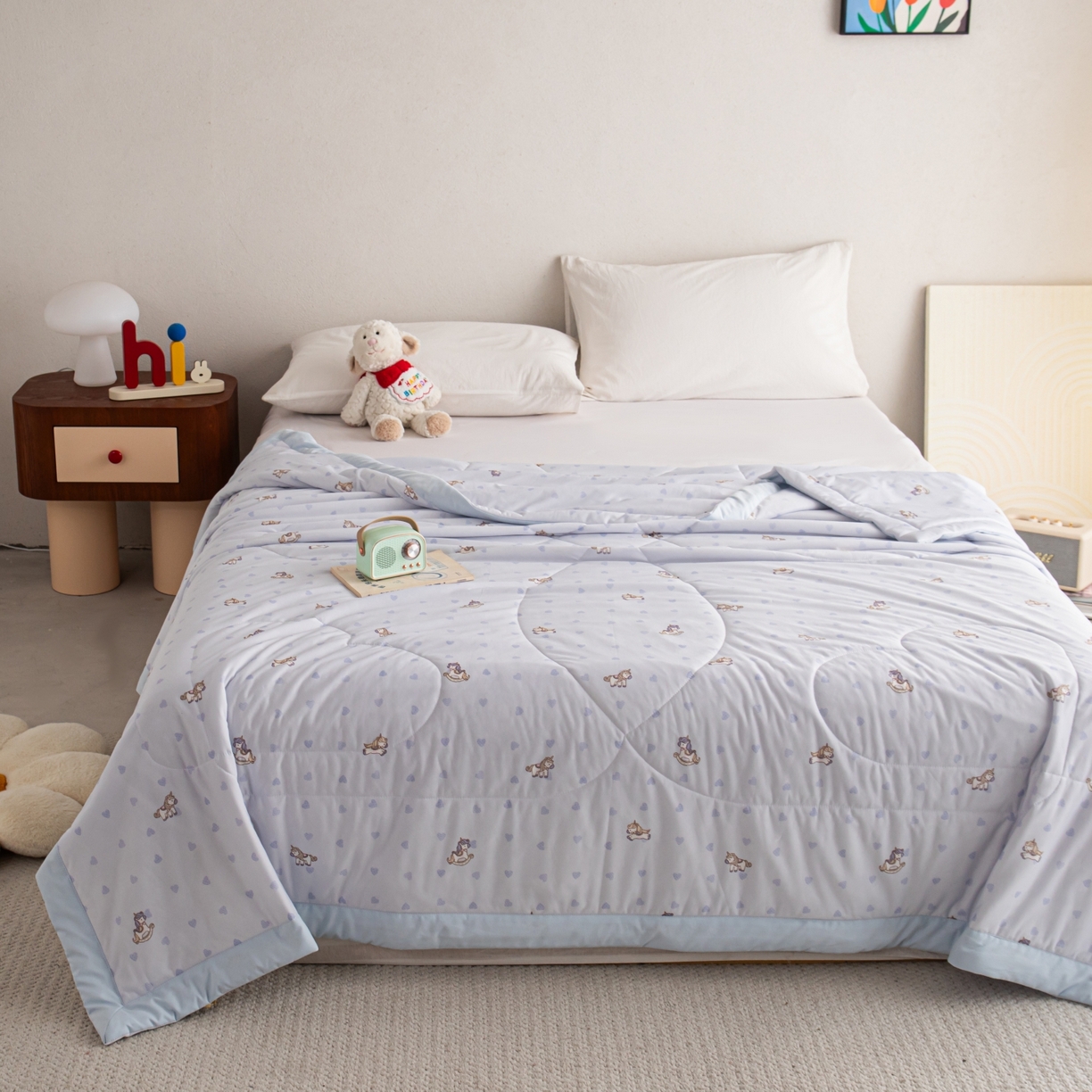 91家纺网 家纺一手货源 找家纺 亿莱鑫 2026新款手包边凉感抗菌夏凉被空调被 爱心小马