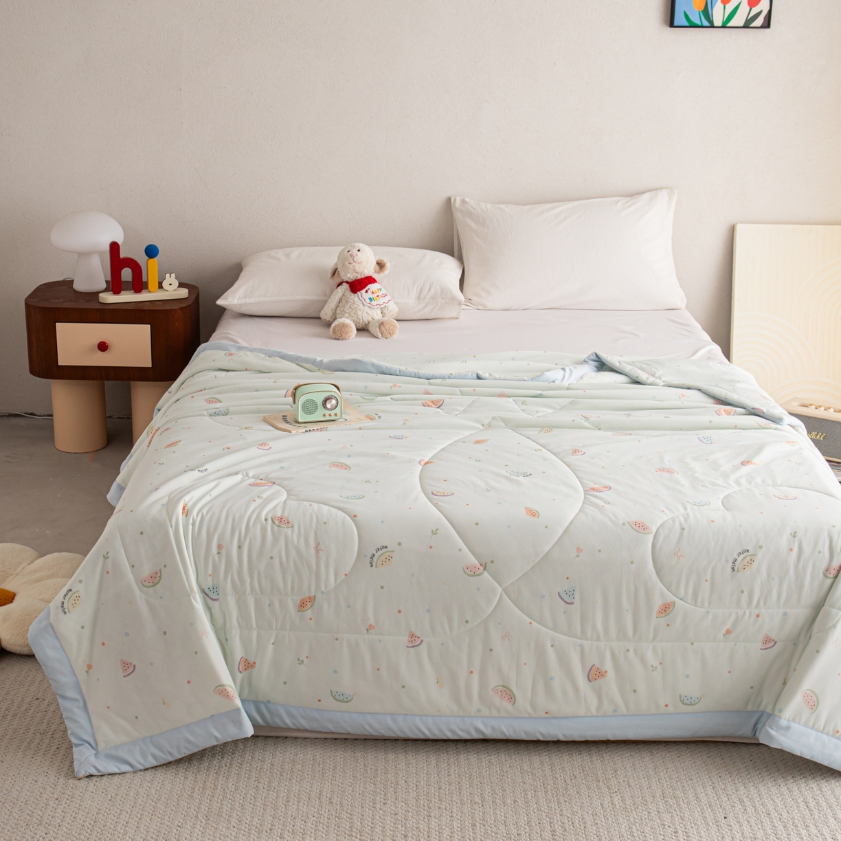 91家纺网 家纺一手货源 找家纺 亿莱鑫 2026新款手包边凉感抗菌夏凉被空调被 缤纷夏日