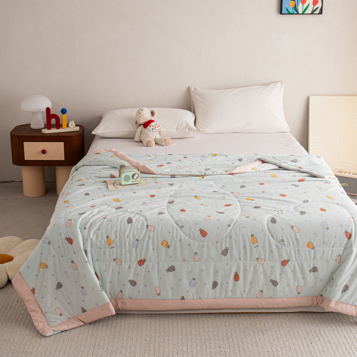 91家纺网 家纺一手货源 找家纺 亿莱鑫 2026新款手包边凉感抗菌夏凉被空调被 多彩菠萝