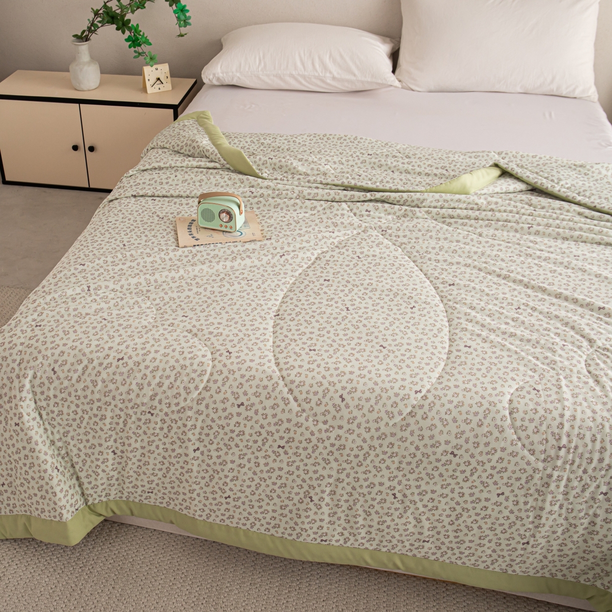 91家纺网 家纺一手货源 找家纺 亿莱鑫 2026新款手包边凉感抗菌夏凉被空调被 繁花