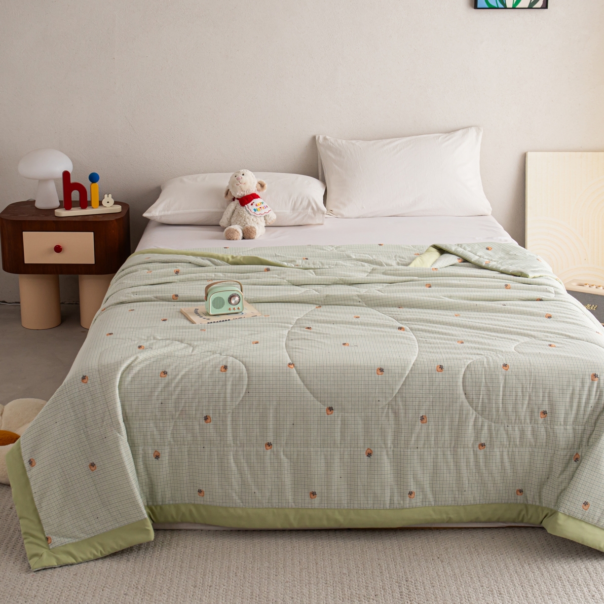 91家纺网 家纺一手货源 找家纺 亿莱鑫 2026新款手包边凉感抗菌夏凉被空调被 格子草莓-绿