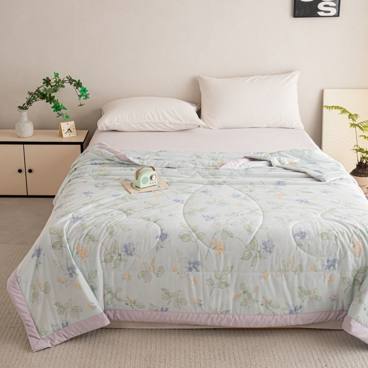 91家纺网 家纺一手货源 找家纺 亿莱鑫 2026新款手包边凉感抗菌夏凉被空调被 花漫雨露