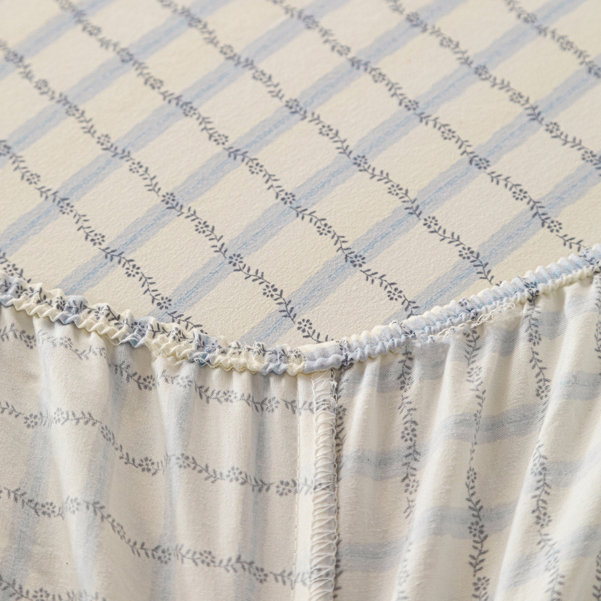 91家纺网 家纺一手货源 找家纺 （总）梦纤绒 2026新款卡通印花床笠单品床笠床笠单件