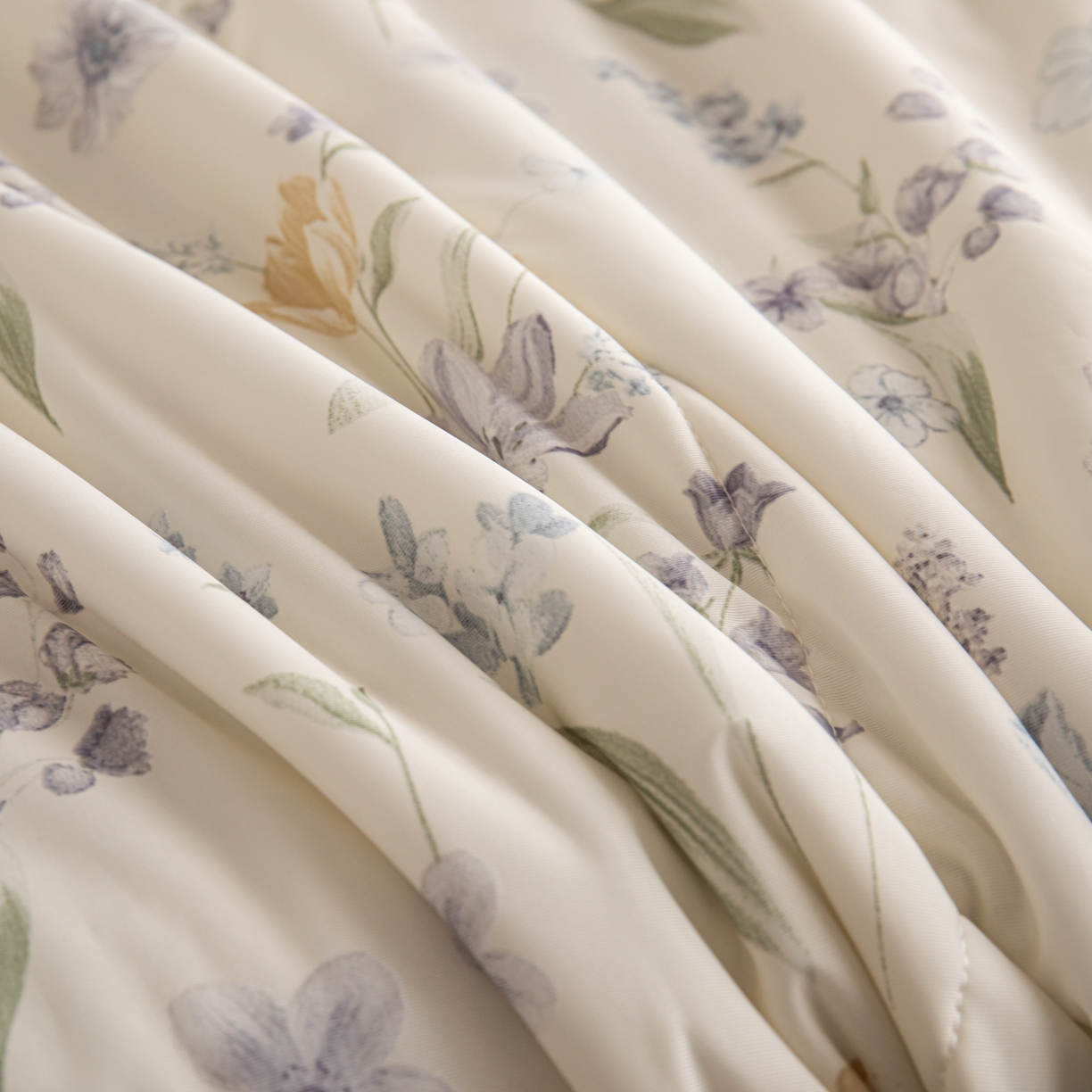 91家纺网 家纺一手货源 找家纺 亿莱鑫 2026新款手包边凉感抗菌夏凉被空调被 花样年华