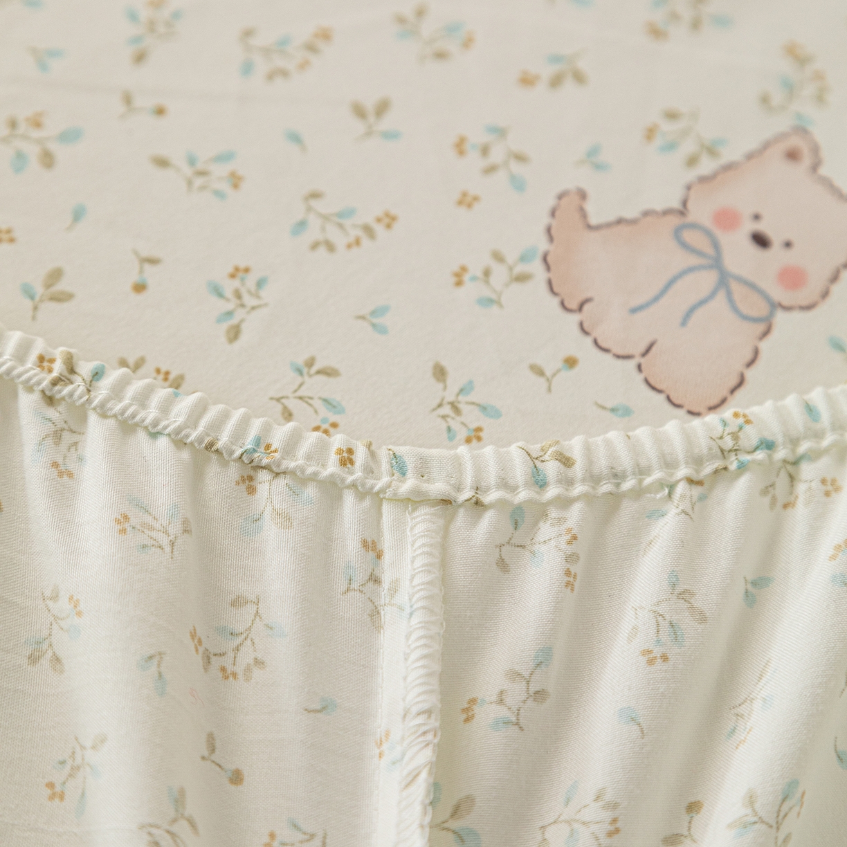 91家纺网 家纺一手货源 找家纺 梦纤绒 2026新款卡通印花床笠单品床笠床笠单件 喵趣蝴蝶