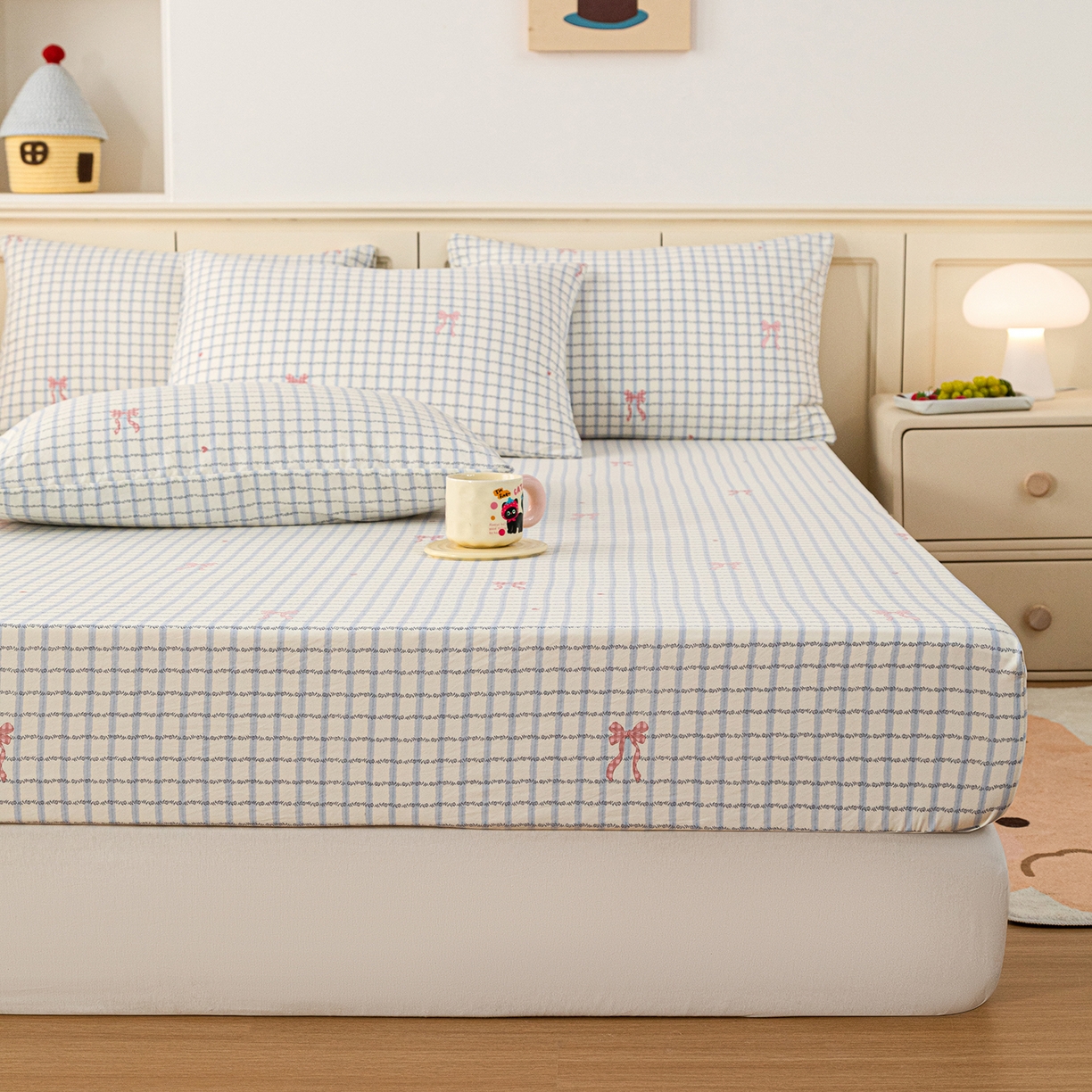 91家纺网 家纺一手货源 找家纺 梦纤绒 2026新款卡通印花床笠单品床笠床笠单件 雾兰格纹