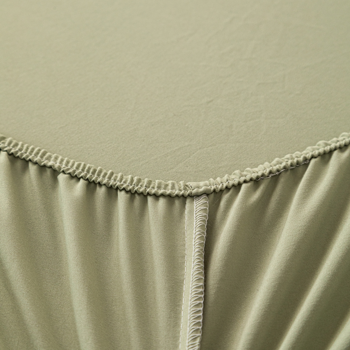 91家纺网 家纺一手货源 找家纺 梦纤绒 2026新款卡通印花床笠单品床笠床笠单件 萌免绿