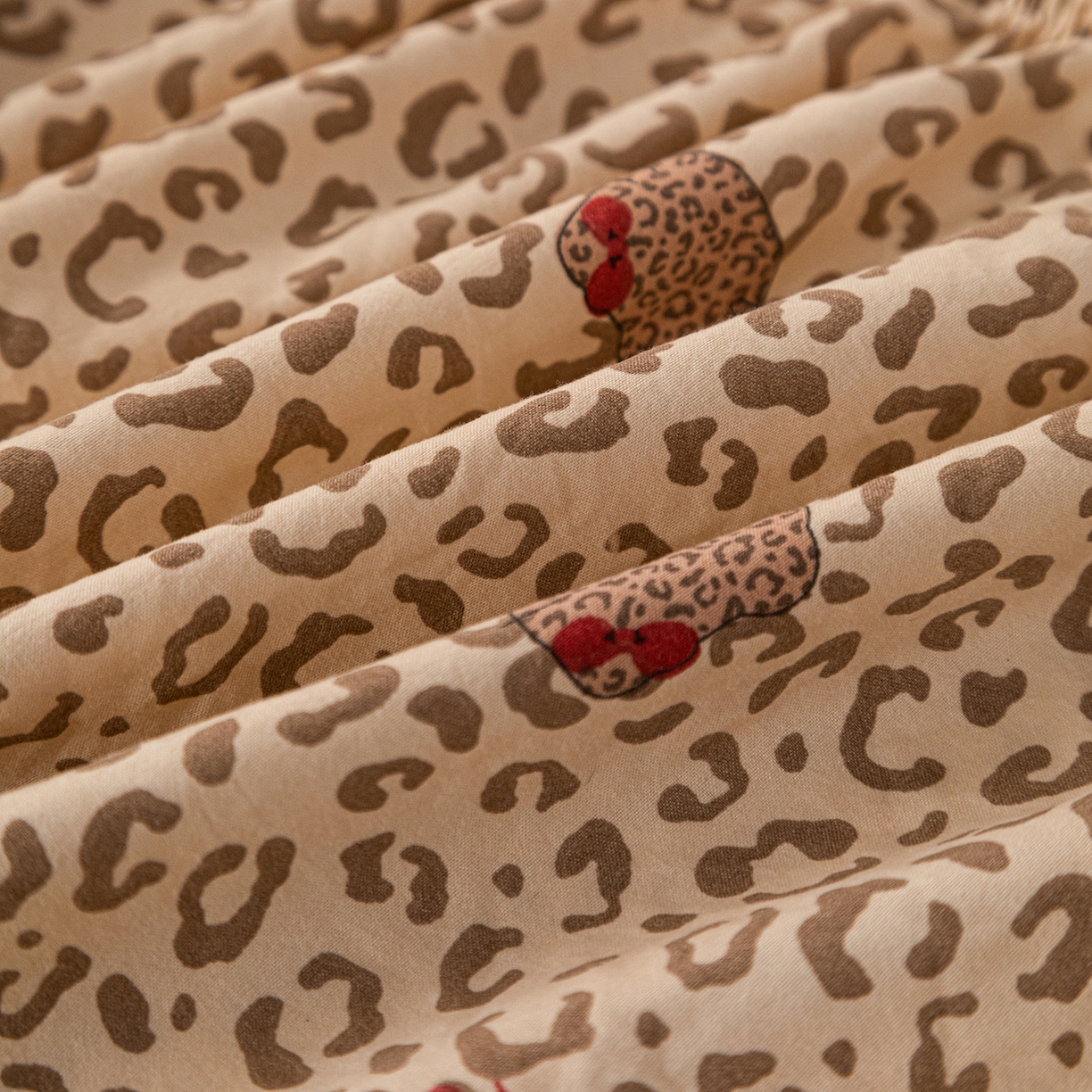 91家纺网 家纺一手货源 找家纺 梦纤绒 2026新款卡通印花床笠单品床笠床笠单件 豹纹喵影