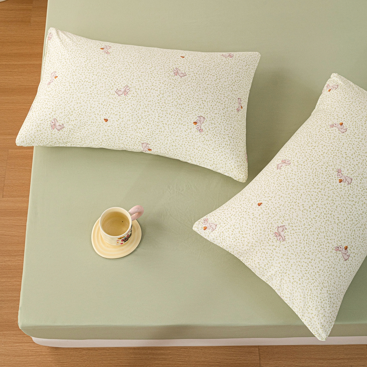 91家纺网 家纺一手货源 找家纺 梦纤绒 2026新款卡通印花床笠单品床笠床笠单件 萌免绿