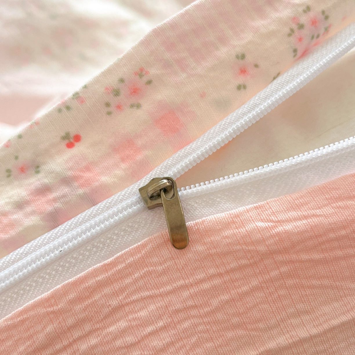 91家纺网 家纺一手货源 找家纺 川悦生活 2026新款云感双层纱木棉四件套 奶油糕糕喵