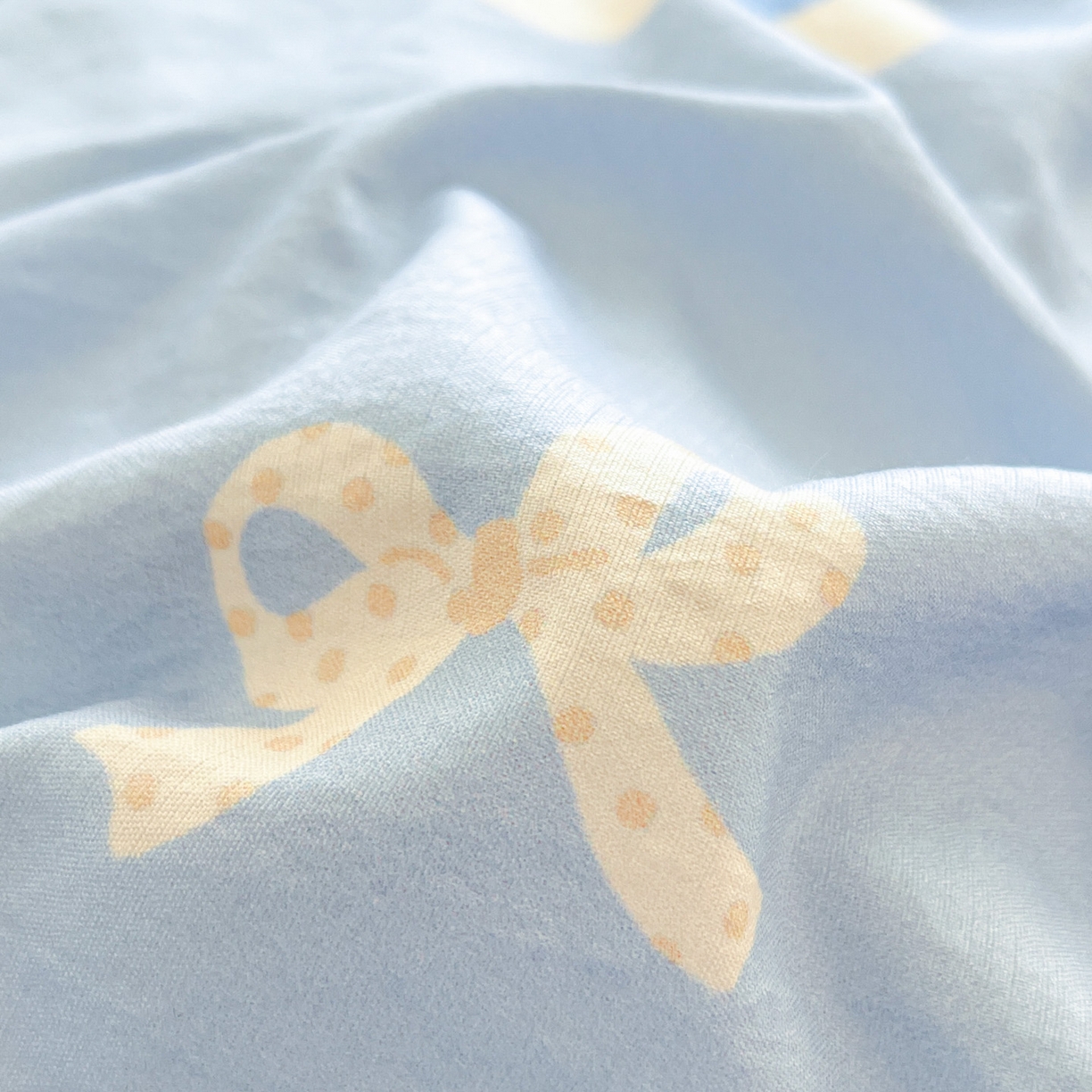 91家纺网 家纺一手货源 找家纺 川悦生活 2026新款云感双层纱木棉四件套 汽水小咪