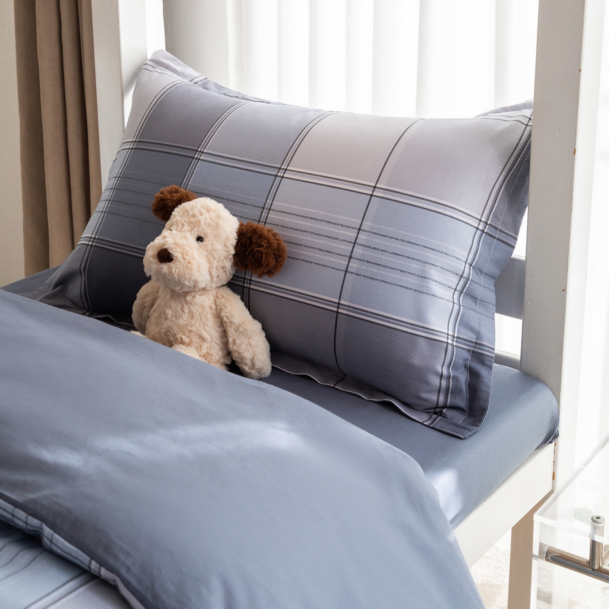 91家纺网 家纺一手货源 找家纺 梦纤绒 2026春夏新款全棉纯棉印花学生宿舍三件套 格序